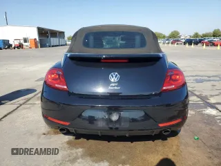 2015 Volkswagen Beetle with VIN 3VW7S7ATXFM801130, listed as a Copart auction lot 78613304 with 102,813 mi miles and Clean Title. Bid and sale history available at DreamBid. Image 6.
