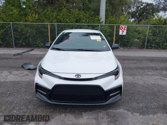 2021 Toyota Corolla SE with VIN 5YFS4MCE9MP075707, listed as a IAAI auction lot 41409994 with 39,544 mi miles. Bid and sale history available at carsss.com. Image 13.
