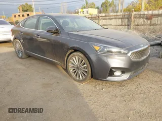 2017 Kia Cadenza Premium with VIN KNALB4J17H5072492, listed as a IAAI auction lot 40730978 with 83,555 mi miles. Bid and sale history available at carsss.com. Image 1.