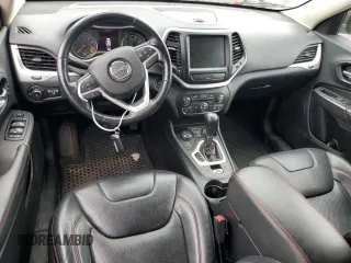 2015 Jeep Cherokee Trailhawk with VIN 1C4PJMBS6FW680963, listed as a Copart auction lot 61306385 with 174,793 mi miles and Clean title. Bid and sale history available at DreamBid. Image 8.