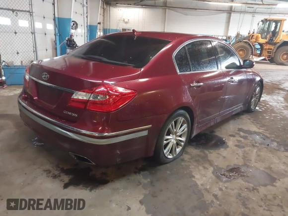2012 Hyundai Genesis 3.8L z VIN KMHGC4DD2CU177779, wystawiony jako IAAI lot #41982471 z przebiegiem 154 141 mil mil oraz . Historia ofert i sprzedaży dostępna na DreamBid. Obrazek 4.
