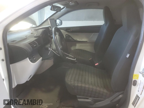 2013 Scion iQ with VIN JTNJJXB00DJ022387, listed as a Copart auction lot 61837745 with 151,944 mi miles and Salvage title. Bid and sale history available at DreamBid. Image 7.