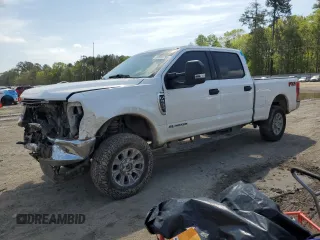 2022 Ford Super Duty F-250 SRW XL with VIN 1FT7W2BT4NEG36401, listed as a Copart auction lot 50581795 with 41,832 mi miles and Salvage Title. Bid and sale history available at carsss.com. Image 1.