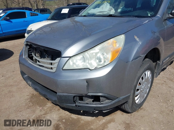 2011 Subaru Outback 2.5i with VIN 4S4BRCAC5B3379776, listed as a IAAI auction lot 41885516 with 284,910 mi miles. Bid and sale history available at carsss.com. Image 6.
