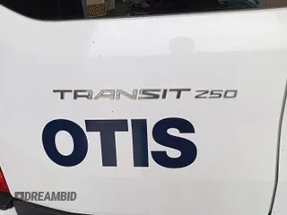 2020 Ford Transit Cargo с VIN 1FTBR1Y81LKB79544, выставлен на аукционе IAAI как лот 42679283 с пробегом 99 542 миль миль и . История ставок и продаж доступна на DreamBid. Изображение 5.