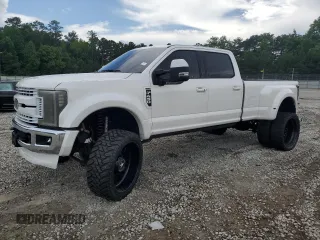 2018 Ford F-450 XL z VIN 1FT8W4DT3JEC89280, wystawiony jako Copart lot #61723295 z przebiegiem 68 724 mil mil oraz Czysty tytuł • Clean title. Historia ofert i sprzedaży dostępna na DreamBid. Obrazek 1.