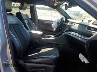 2022 Jeep Grand Cherokee Altitude z VIN 1C4RJJAG6N8548647, wystawiony jako Copart lot #55515905 z przebiegiem 62 225 mil mil oraz Szkoda całkowita • Salvage title. Historia ofert i sprzedaży dostępna na DreamBid. Obrazek 7.