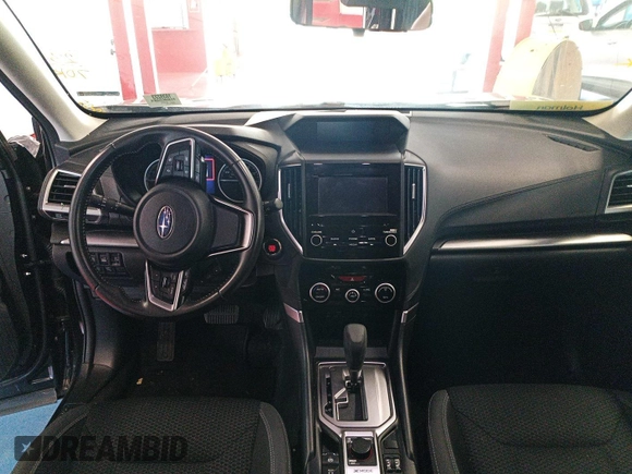 2023 Subaru Forester Premium z VIN JF2SKAEC1PH477884, wystawiony jako IAAI lot #42794098 z przebiegiem 70 520 mil mil oraz . Historia ofert i sprzedaży dostępna na DreamBid. Obrazek 9.
