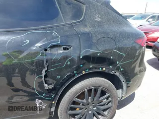 2019 Maserati Levante z VIN ZN661XUAXKX323919, wystawiony jako IAAI lot #41747660 z przebiegiem 71 024 mil mil oraz . Historia ofert i sprzedaży dostępna na DreamBid. Obrazek 6.