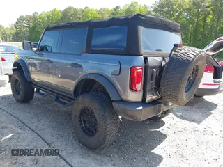 2022 Ford Bronco with VIN 1FMDE5BH9NLB87372, listed as a IAAI auction lot 42178135 with 71,585 mi miles and . Bid and sale history available at DreamBid. Image 3.
