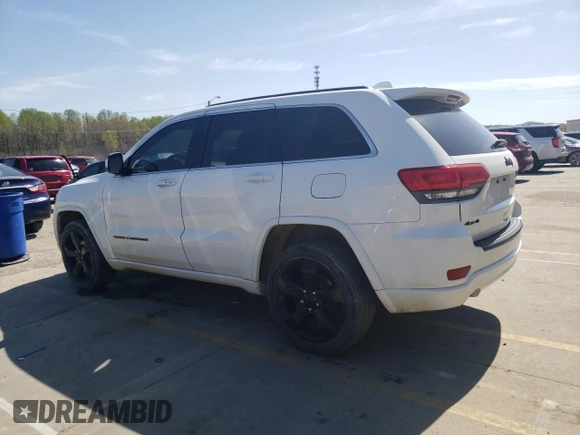 2014 Jeep Grand Cherokee Laredo with VIN 1C4RJFAG5EC568768, listed as a Copart auction lot 49257925 with 217,587 mi miles and Salvage Title. Bid and sale history available at DreamBid. Image 2.