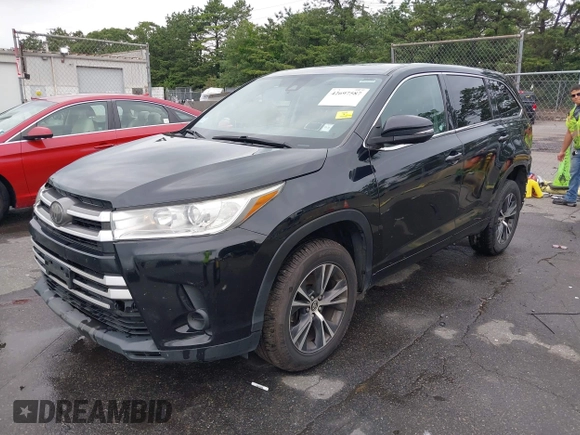 2018 Toyota Highlander LE with VIN 5TDZZRFH2JS246805, listed as a IAAI auction lot 42697587 with 287,457 mi miles and . Bid and sale history available at DreamBid. Image 20.