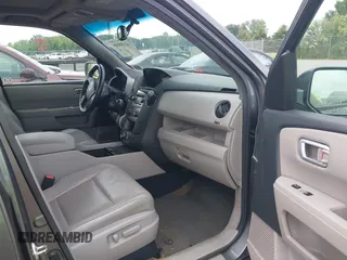2013 Honda Pilot Touring with VIN 5FNYF3H9XDB024500, listed as a IAAI auction lot 42683695 with 151,441 mi miles and . Bid and sale history available at DreamBid. Image 5.