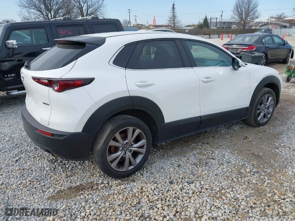 2021 Mazda CX-30 Preferred with VIN 3MVDMBCLXMM212008, listed as a IAAI auction lot 41758314 with 74,707 mi miles. Bid and sale history available at carsss.com. Image 4.