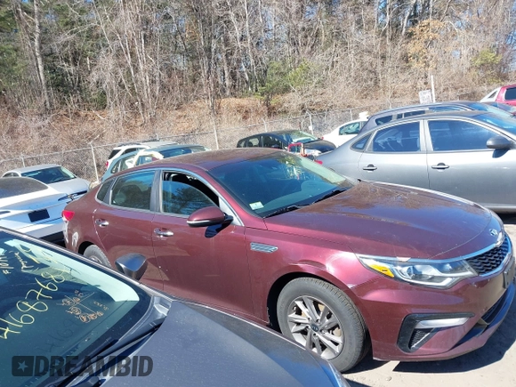 2020 Kia Optima LX with VIN 5XXGT4L38LG393235, listed as a IAAI auction lot 41676769 with 133,312 mi miles and . Bid and sale history available at carsss.com. Image 13.