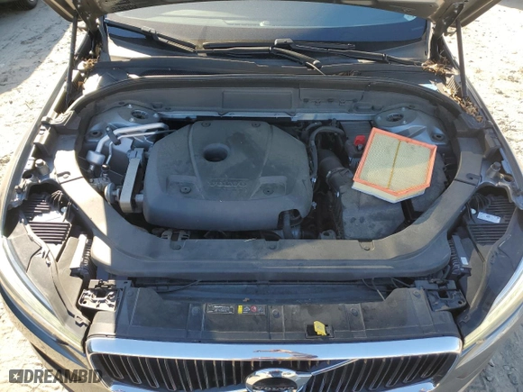 2019 Volvo XC60 Momentum with VIN LYV102DK8KB224960, listed as a Copart auction lot 81130014 with 70,434 mi miles and Salvage Title. Bid and sale history available at carsss.com. Image 12.
