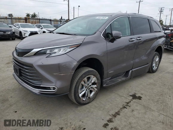 2021 Toyota Sienna Limited with VIN 5TDZRKEC6MS063280, listed as a Copart auction lot 50927845 with 41,573 mi miles and Salvage Title. Bid and sale history available at carsss.com. Image 1.