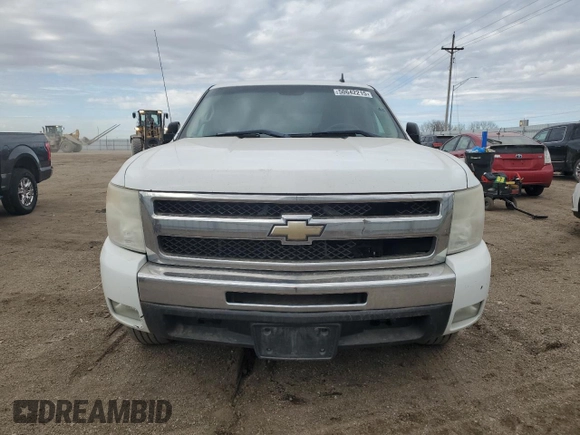 2009 Chevrolet Silverado 1500 LT with VIN 1GCEK29J89E128347, listed as a Copart auction lot 50642215 with 228,563 mi miles and Salvage Title. Bid and sale history available at carsss.com. Image 5.