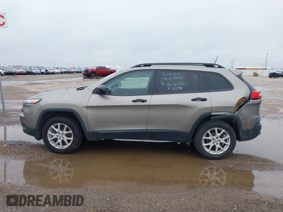 2017 Jeep Cherokee Altitude with VIN 1C4PJLABXHW613975, listed as a IAAI auction lot 42122784 with 101,626 mi miles and . Bid and sale history available at DreamBid. Image 14.