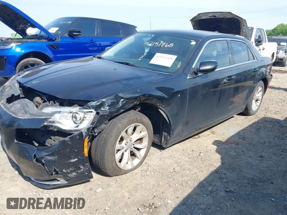 2015 Chrysler 300 Limited z VIN 2C3CCAAG1FH742910, wystawiony jako IAAI lot #42151768 z przebiegiem 186 050 mil mil oraz . Historia ofert i sprzedaży dostępna na DreamBid. Obrazek 2.