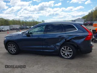 2019 Volvo XC60 Momentum z VIN LYV102DK2KB376653, wystawiony jako IAAI lot #42036668 z przebiegiem 63 603 mil mil oraz . Historia ofert i sprzedaży dostępna na DreamBid. Obrazek 14.