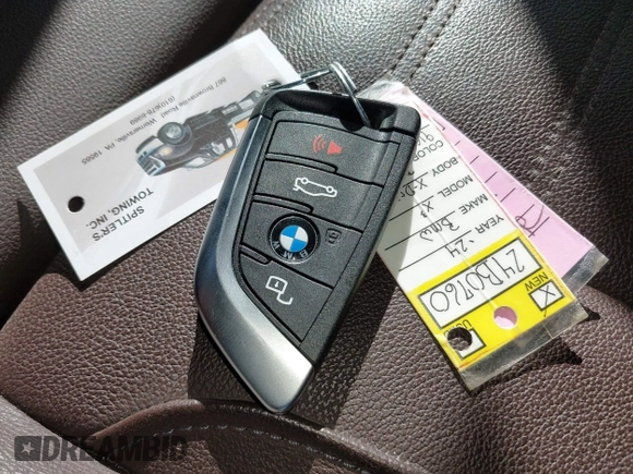 2024 BMW X3 xDrive30i z VIN 5UX53DP08R9V36583, wystawiony jako IAAI lot #42128986 z przebiegiem 9 mil mil oraz . Historia ofert i sprzedaży dostępna na DreamBid. Obrazek 11.
