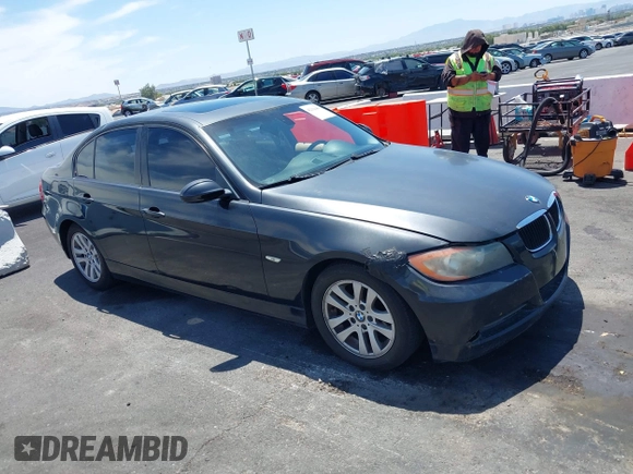 2007 BMW 3 Series 328i z VIN WBAVA335X7PV67150, wystawiony jako IAAI lot #42394401 z przebiegiem 278 351 mil mil oraz . Historia ofert i sprzedaży dostępna na DreamBid. Obrazek 1.