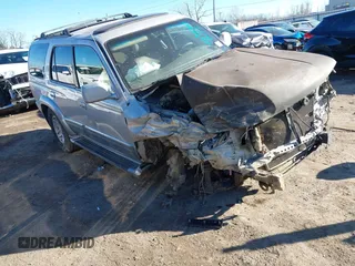 2000 Toyota 4Runner Limited with VIN JT3GN87R8Y0161845, listed as a IAAI auction lot 41295360 with 228,582 mi miles and . Bid and sale history available at DreamBid. Image 1.