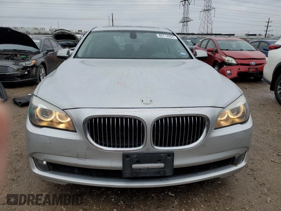 2012 BMW 7 Series 740Li with VIN WBAKB4C5XCC575479, listed as a Copart auction lot 86714504 with 58,585 mi miles and Salvage Title. Bid and sale history available at carsss.com. Image 5.