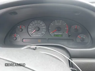 2001 Ford Mustang Deluxe с VIN 1FAFP44451F131472, выставлен на аукционе IAAI как лот 42119006 с пробегом 63 388 миль миль и . История ставок и продаж доступна на DreamBid. Изображение 7.