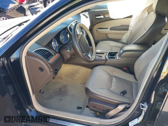 2012 Chrysler 300 C Luxury Series with VIN 2C3CCAPT4CH289639, listed as a IAAI auction lot 40634352 with 118,958 mi miles and . Bid and sale history available at carsss.com. Image 5.