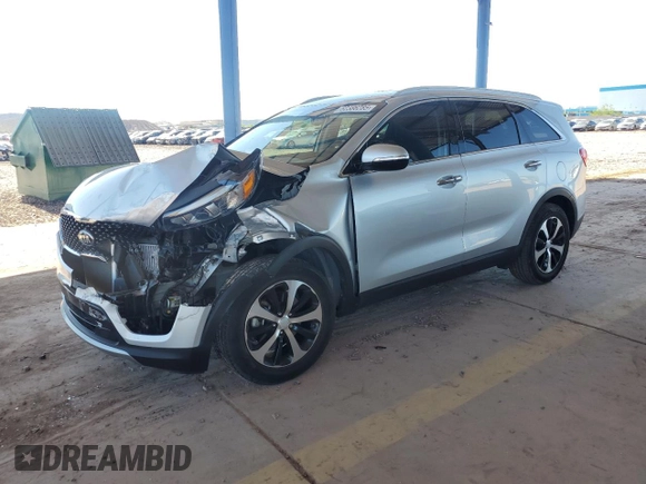 2016 Kia Sorento EX with VIN 5XYPH4A10GG047572, listed as a Copart auction lot 62386285 with 26,705 mi miles and Salvage title. Bid and sale history available at DreamBid. Image 1.