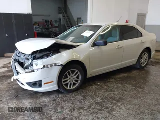 2010 Ford Fusion S with VIN 3FAHP0GA9AR180356, listed as a IAAI auction lot 41662335 with 171,048 mi miles. Bid and sale history available at carsss.com. Image 2.