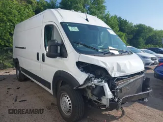 2025 Ram ProMaster Cargo Tradesman with VIN 3C6LRVDG1SE512763, listed as a IAAI auction lot 42075695 with 7,806 mi miles and . Bid and sale history available at DreamBid. Image 1.