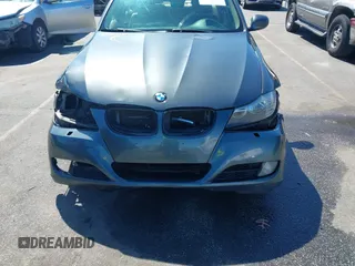 2011 BMW 3 Series 328i xDrive with VIN WBAPK5G57BNN28032, listed as a IAAI auction lot 41835525 with 207,713 mi miles. Bid and sale history available at carsss.com. Image 6.