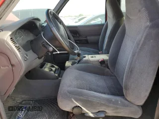 2000 Ford Ranger XL with VIN 1FTZR15V2YPB11238, listed as a Copart auction lot 53268035 with 154,107 mi miles and Clean Title. Bid and sale history available at DreamBid. Image 7.