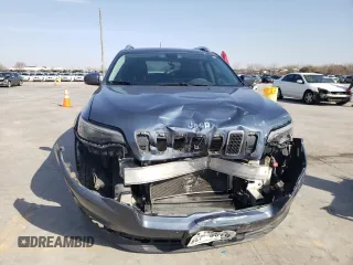 2020 Jeep Cherokee Latitude Plus with VIN 1C4PJLLB8LD556256, listed as a Copart auction lot 45321825 with 113,805 mi miles and Salvage Title. Bid and sale history available at carsss.com. Image 5.