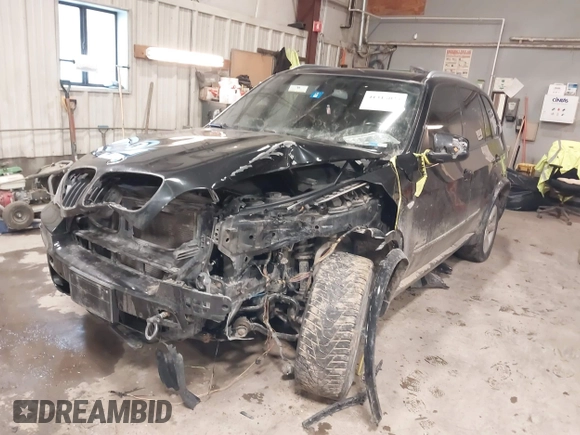 2012 BMW X5 35i with VIN 5UXZV4C50CL757568, listed as a IAAI auction lot 41315024 with 166,825 mi miles and . Bid and sale history available at DreamBid. Image 6.