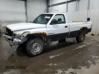 1998 Dodge 1500 z VIN 1B7HF16Y6WS747555, wystawiony jako Copart lot #83966964 z przebiegiem 200 451 mil mil oraz Szkoda całkowita • Salvage title. Historia ofert i sprzedaży dostępna na DreamBid. Obrazek 1.