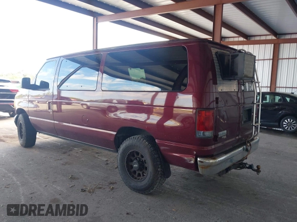 2007 Ford Econoline Passenger XL with VIN 1FBNE31L57DB42403, listed as a IAAI auction lot 41997050 with 217,651 mi miles and . Bid and sale history available at carsss.com. Image 3.