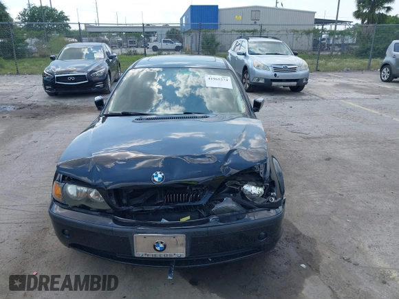 2002 BMW 3 Series 325i with VIN WBAET37412NG78995, listed as a IAAI auction lot 41965274 with 131,138 mi miles. Bid and sale history available at carsss.com. Image 6.
