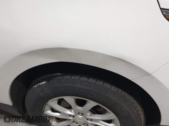 2020 Chevrolet Equinox LT with VIN 2GNAXUEV0L6128219, listed as a IAAI auction lot 41205372 with 106,611 mi miles. Bid and sale history available at carsss.com. Image 17.