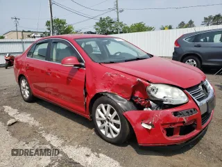 2010 Volkswagen Jetta SE with VIN 3VWRZ7AJ4AM059304, listed as a Copart auction lot 59497295 with 114,957 mi miles and Salvage title. Bid and sale history available at DreamBid. Image 4.