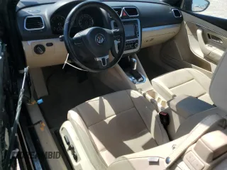 2012 Volkswagen Eos Komfort с VIN WVWBW7AH7CV007183, выставлен на аукционе Copart как лот 52561265 с пробегом 126 262 миль миль и Списание • Salvage title. История ставок и продаж доступна на DreamBid. Изображение 8.
