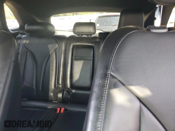 2019 Lincoln MKC Reserve with VIN 5LMCJ3C97KUL21835, listed as a Copart auction lot 60448605 with 46,193 mi miles and Salvage title. Bid and sale history available at DreamBid. Image 10.