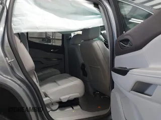 2021 GMC Acadia SLT z VIN 1GKKNMLS5MZ230427, wystawiony jako IAAI lot #41345085 z przebiegiem 59 084 mil mil oraz . Historia ofert i sprzedaży dostępna na DreamBid. Obrazek 8.