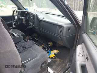 2001 Chevrolet Silverado 1500 LS with VIN 2GCEC19T511179674, listed as a IAAI auction lot 42272805 with 231,352 mi miles and . Bid and sale history available at DreamBid. Image 5.