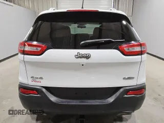 2016 Jeep Cherokee Latitude with VIN 1C4PJMCS2GW328057, listed as a Copart auction lot 51416355 with 117,740 mi miles and Clean Title. Bid and sale history available at carsss.com. Image 6.