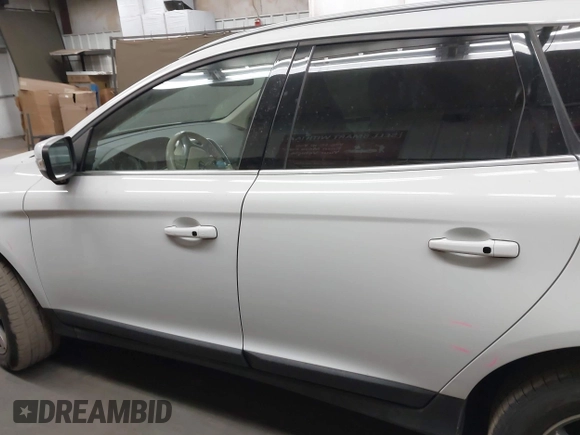 2011 Volvo XC60 3.0T with VIN YV4902DZ4B2179224, listed as a IAAI auction lot 42272698 with 95,022 mi miles and . Bid and sale history available at DreamBid. Image 14.