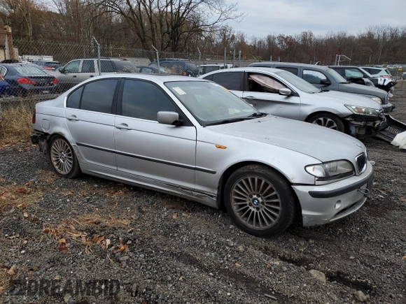 2002 BMW 3 Series 330i with VIN WBAEV53432KM19810, listed as a Copart auction lot 80886334 with 0 mi miles and Salvage Title. Bid and sale history available at carsss.com. Image 4.